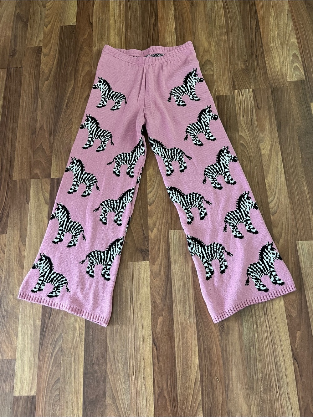 Knit sweater pants with zebras wide leg new